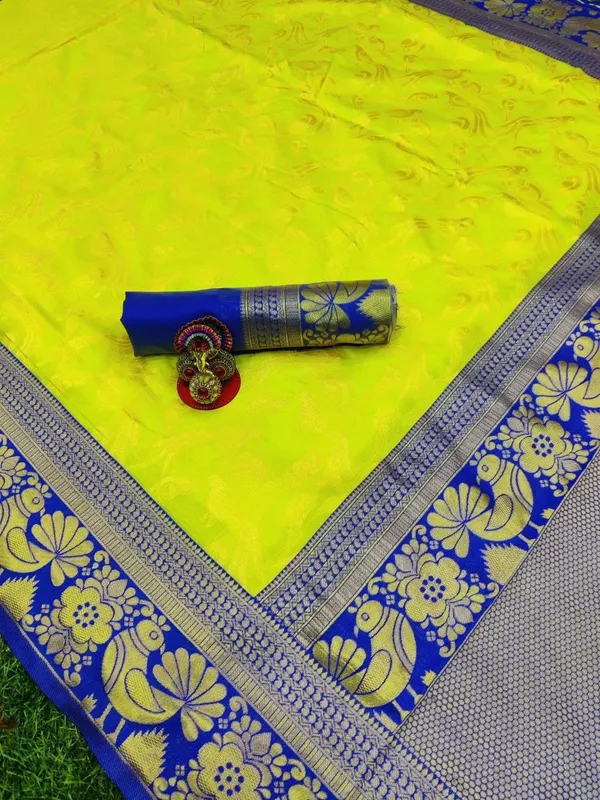 Light_Green_Embellished_Banarasi_Jacquard_Saree_(Light_Green)